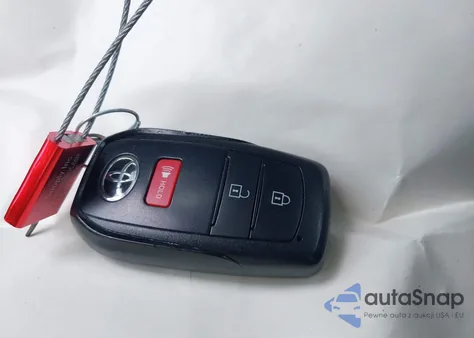 2022 Toyota Corolla Cross Le from USA, damaged, VIN 7MUCAABG0NV034217